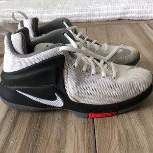 YOUTH LEBRON🏀 NIKE ZOOM WITNESS